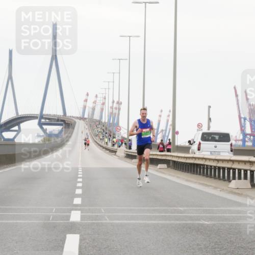 03.10.2025 - Köhlbrandbrückenlauf Matties Gatica Varas http://msf.ph/oto/9173937 03.10.2025 15:34:17 Position 3 2, 1, 3195 meine-sportfotos.de