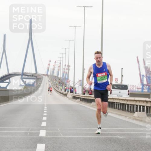 03.10.2025 - Köhlbrandbrückenlauf Matties Gatica Varas http://msf.ph/oto/9173944 03.10.2025 15:34:21 Position 3 7002, 12, 1 meine-sportfotos.de
