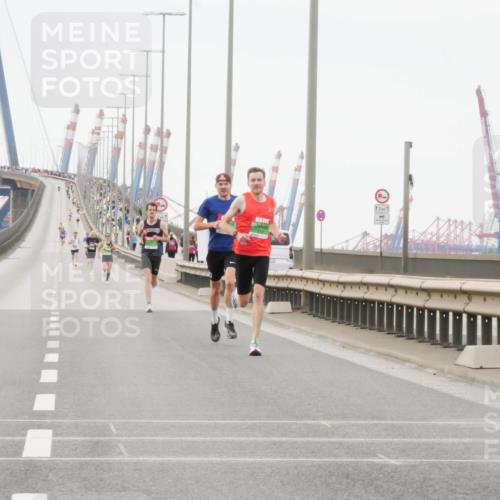03.10.2025 - Köhlbrandbrückenlauf Matties Gatica Varas http://msf.ph/oto/9173956 03.10.2025 15:34:56 Position 3 12, 1 meine-sportfotos.de