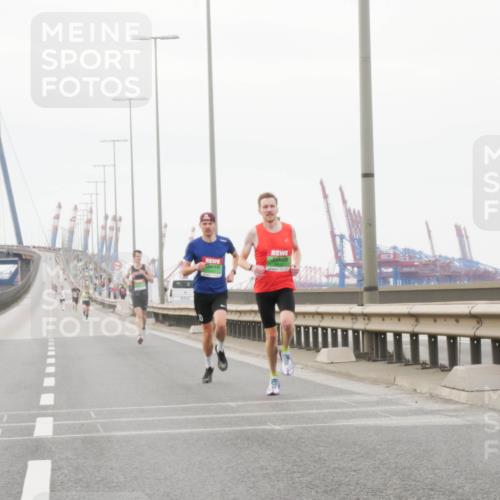 03.10.2025 - Köhlbrandbrückenlauf Matties Gatica Varas http://msf.ph/oto/9173963 03.10.2025 15:35:00 Position 3  meine-sportfotos.de