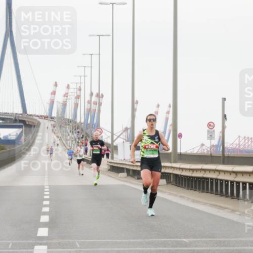 03.10.2025 - Köhlbrandbrückenlauf Matties Gatica Varas http://msf.ph/oto/9173974 03.10.2025 15:35:17 Position 3 7034, 12, 1 meine-sportfotos.de