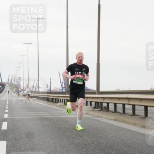03.10.2025 - Köhlbrandbrückenlauf Matties Gatica Varas http://msf.ph/oto/9173988 03.10.2025 15:35:30 Position 3 7015 meine-sportfotos.de