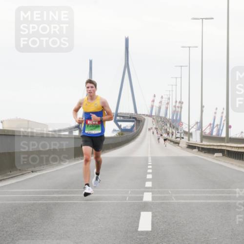 03.10.2025 - Köhlbrandbrückenlauf Matties Gatica Varas http://msf.ph/oto/9174039 03.10.2025 15:36:21 Position 3 8871 meine-sportfotos.de