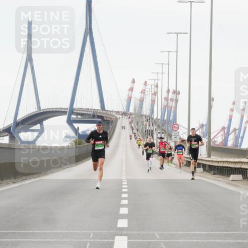 03.10.2025 - Köhlbrandbrückenlauf Matties Gatica Varas http://msf.ph/oto/9174131 03.10.2025 15:37:59 Position 3 12, 1, 12, 1 meine-sportfotos.de