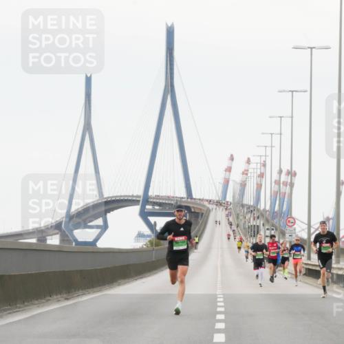 03.10.2025 - Köhlbrandbrückenlauf Matties Gatica Varas http://msf.ph/oto/9174134 03.10.2025 15:38:00 Position 3 12, 1, 8 meine-sportfotos.de