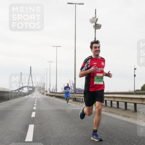 03.10.2025 - Köhlbrandbrückenlauf Matties Gatica Varas http://msf.ph/oto/9174170 03.10.2025 15:38:25 Position 3 96, 7250 meine-sportfotos.de