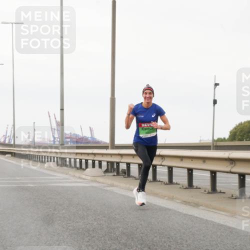 03.10.2025 - Köhlbrandbrückenlauf Matties Gatica Varas http://msf.ph/oto/9174274 03.10.2025 15:39:52 Position 3  meine-sportfotos.de