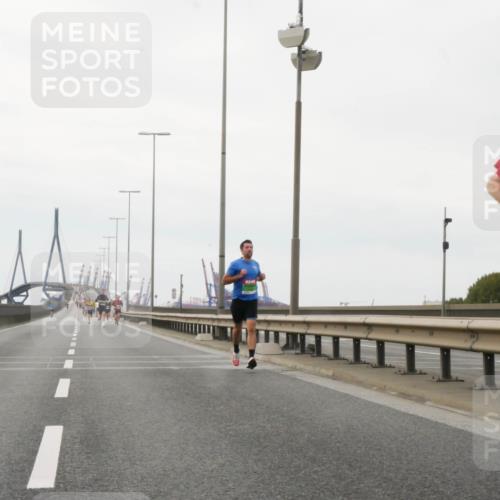 03.10.2025 - Köhlbrandbrückenlauf Matties Gatica Varas http://msf.ph/oto/9174375 03.10.2025 15:41:21 Position 3 481 meine-sportfotos.de