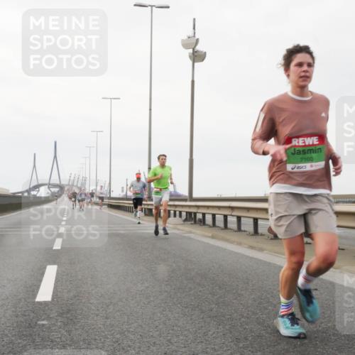 03.10.2025 - Köhlbrandbrückenlauf Matties Gatica Varas http://msf.ph/oto/9174421 03.10.2025 15:41:50 Position 3 7100 meine-sportfotos.de
