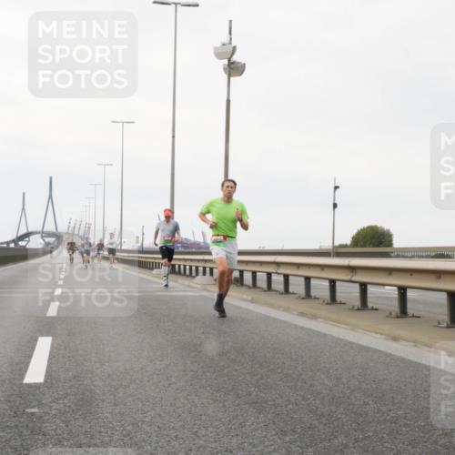 03.10.2025 - Köhlbrandbrückenlauf Matties Gatica Varas http://msf.ph/oto/9174423 03.10.2025 15:41:51 Position 3  meine-sportfotos.de