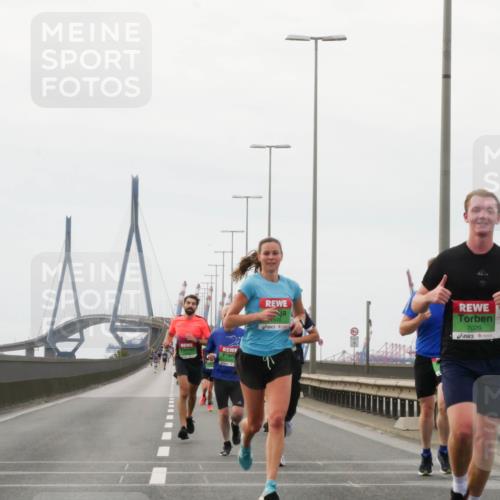 03.10.2025 - Köhlbrandbrückenlauf Matties Gatica Varas http://msf.ph/oto/9174493 03.10.2025 15:42:32 Position 3 7029 meine-sportfotos.de