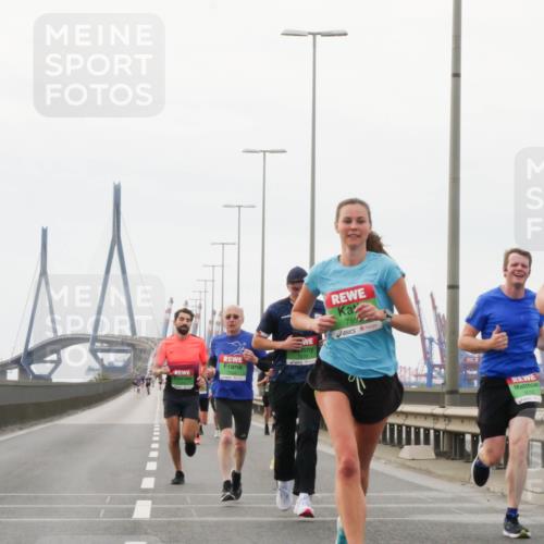 03.10.2025 - Köhlbrandbrückenlauf Matties Gatica Varas http://msf.ph/oto/9174495 03.10.2025 15:42:33 Position 3 789, 70 meine-sportfotos.de
