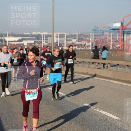 03.10.2025 - Köhlbrandbrückenlauf Yannick Fuchs http://msf.ph/oto/9174512 03.10.2025 08:43:02 Position 2 3309 meine-sportfotos.de