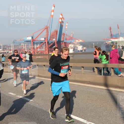 03.10.2025 - Köhlbrandbrückenlauf Yannick Fuchs http://msf.ph/oto/9174516 03.10.2025 08:43:05 Position 2 00, 1505, 3156 meine-sportfotos.de