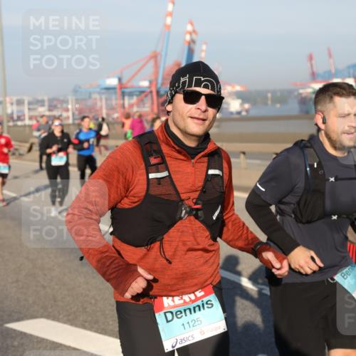 03.10.2025 - Köhlbrandbrückenlauf Yannick Fuchs http://msf.ph/oto/9174526 03.10.2025 08:43:09 Position 2 1125, 1722 meine-sportfotos.de