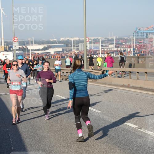 03.10.2025 - Köhlbrandbrückenlauf Yannick Fuchs http://msf.ph/oto/9174543 03.10.2025 08:43:15 Position 2 2731 meine-sportfotos.de