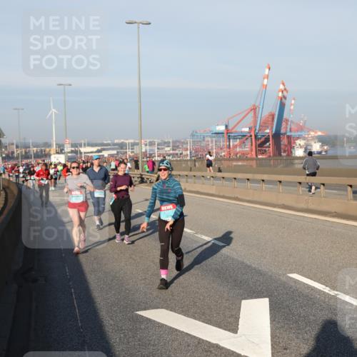 03.10.2025 - Köhlbrandbrückenlauf Yannick Fuchs http://msf.ph/oto/9174550 03.10.2025 08:43:16 Position 2  meine-sportfotos.de