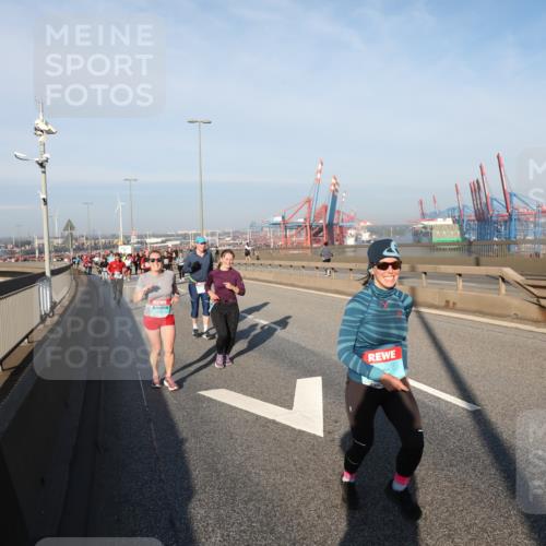 03.10.2025 - Köhlbrandbrückenlauf Yannick Fuchs http://msf.ph/oto/9174559 03.10.2025 08:43:18 Position 2  meine-sportfotos.de