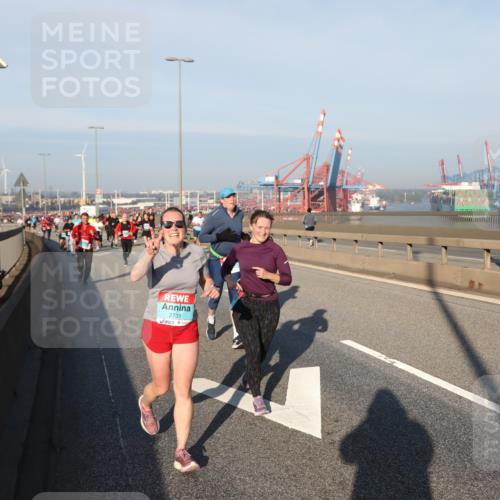 03.10.2025 - Köhlbrandbrückenlauf Yannick Fuchs http://msf.ph/oto/9174564 03.10.2025 08:43:19 Position 2 2731 meine-sportfotos.de