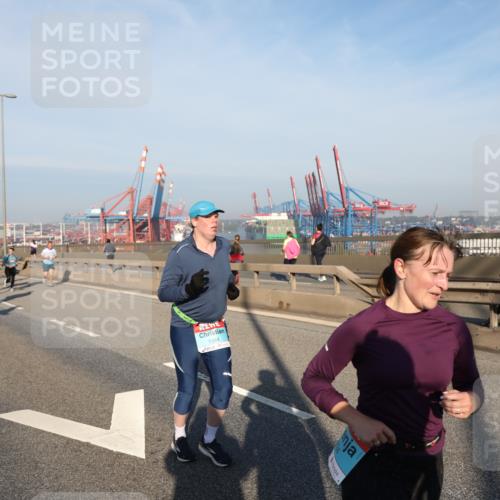 03.10.2025 - Köhlbrandbrückenlauf Yannick Fuchs http://msf.ph/oto/9174571 03.10.2025 08:43:20 Position 2 7 meine-sportfotos.de