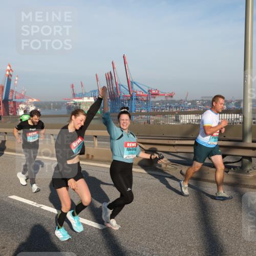03.10.2025 - Köhlbrandbrückenlauf Yannick Fuchs http://msf.ph/oto/9174598 03.10.2025 08:43:27 Position 2 3362, 118 meine-sportfotos.de