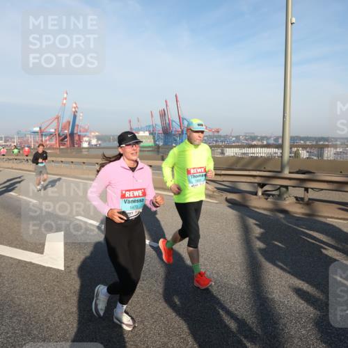 03.10.2025 - Köhlbrandbrückenlauf Yannick Fuchs http://msf.ph/oto/9174630 03.10.2025 08:43:33 Position 2 1473, 1409 meine-sportfotos.de