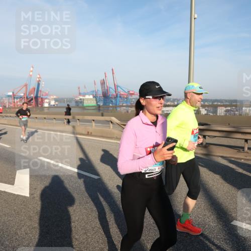 03.10.2025 - Köhlbrandbrückenlauf Yannick Fuchs http://msf.ph/oto/9174633 03.10.2025 08:43:33 Position 2 7, 473 meine-sportfotos.de