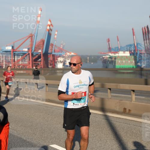 03.10.2025 - Köhlbrandbrückenlauf Yannick Fuchs http://msf.ph/oto/9174652 03.10.2025 08:43:37 Position 2 1567 meine-sportfotos.de