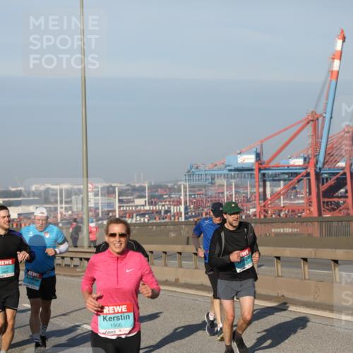 03.10.2025 - Köhlbrandbrückenlauf Yannick Fuchs http://msf.ph/oto/9174670 03.10.2025 08:43:40 Position 2 1566 meine-sportfotos.de