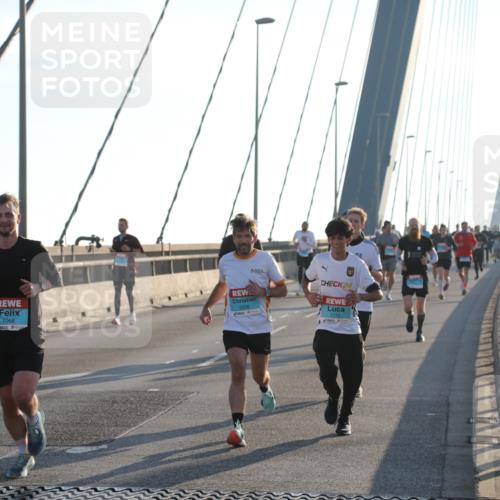 03.10.2025 - Köhlbrandbrückenlauf Yannick Fuchs http://msf.ph/oto/9174705 03.10.2025 08:23:00 Position 1 1068, 3338, 24, 1112 meine-sportfotos.de