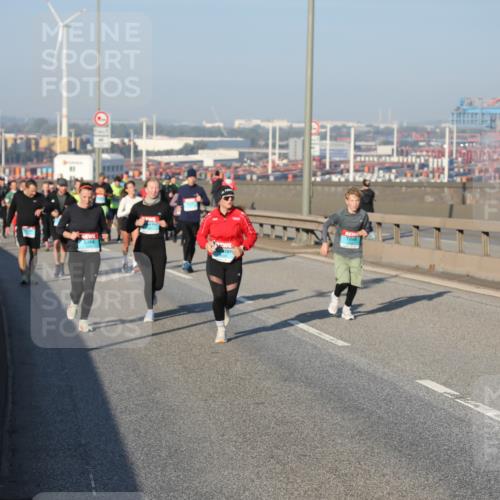 03.10.2025 - Köhlbrandbrückenlauf Yannick Fuchs http://msf.ph/oto/9174714 03.10.2025 08:43:45 Position 2  meine-sportfotos.de