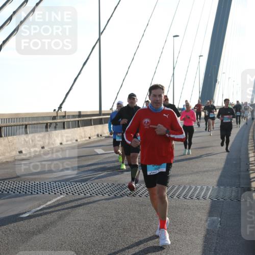 03.10.2025 - Köhlbrandbrückenlauf Yannick Fuchs http://msf.ph/oto/9174777 03.10.2025 08:23:11 Position 1 369, 3525 meine-sportfotos.de