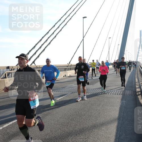 03.10.2025 - Köhlbrandbrückenlauf Yannick Fuchs http://msf.ph/oto/9174795 03.10.2025 08:23:13 Position 1 2709 meine-sportfotos.de