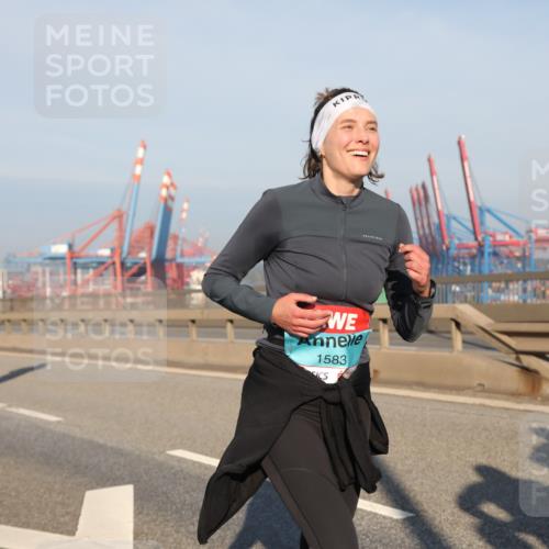 03.10.2025 - Köhlbrandbrückenlauf Yannick Fuchs http://msf.ph/oto/9174815 03.10.2025 08:44:17 Position 2 1583 meine-sportfotos.de
