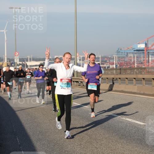 03.10.2025 - Köhlbrandbrückenlauf Yannick Fuchs http://msf.ph/oto/9174845 03.10.2025 08:44:21 Position 2 1742 meine-sportfotos.de