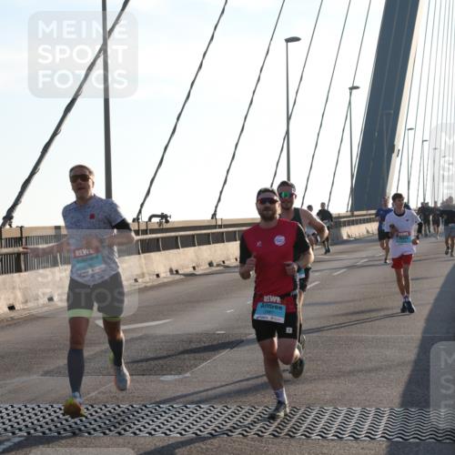 03.10.2025 - Köhlbrandbrückenlauf Yannick Fuchs http://msf.ph/oto/9174889 03.10.2025 08:23:27 Position 1 2961 meine-sportfotos.de