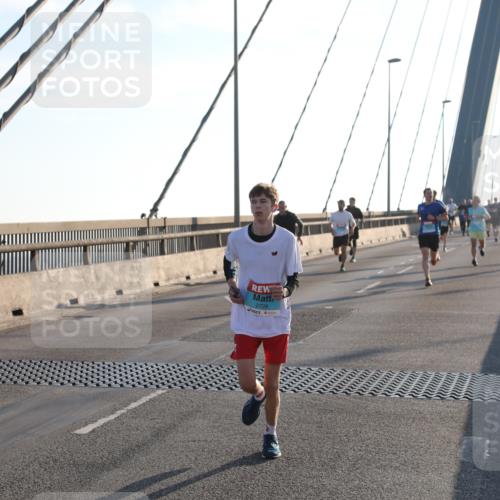 03.10.2025 - Köhlbrandbrückenlauf Yannick Fuchs http://msf.ph/oto/9174912 03.10.2025 08:23:31 Position 1 2728 meine-sportfotos.de