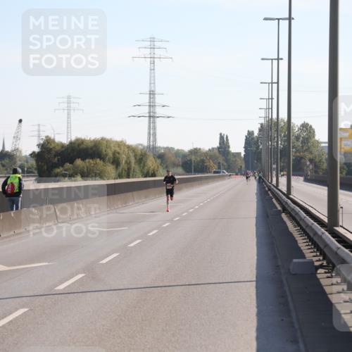 03.10.2025 - Köhlbrandbrückenlauf Yannick Fuchs http://msf.ph/oto/9174961 03.10.2025 11:10:11 Position 3  meine-sportfotos.de