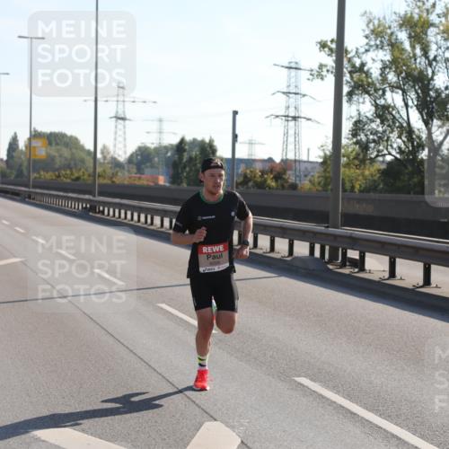 03.10.2025 - Köhlbrandbrückenlauf Yannick Fuchs http://msf.ph/oto/9174976 03.10.2025 11:10:22 Position 3 6099 meine-sportfotos.de