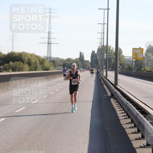 03.10.2025 - Köhlbrandbrückenlauf Yannick Fuchs http://msf.ph/oto/9174987 03.10.2025 11:10:44 Position 3  meine-sportfotos.de
