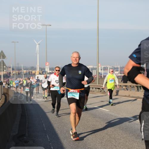 03.10.2025 - Köhlbrandbrückenlauf Yannick Fuchs http://msf.ph/oto/9175009 03.10.2025 08:44:37 Position 2 1408 meine-sportfotos.de