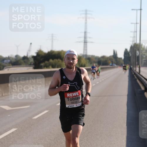 03.10.2025 - Köhlbrandbrückenlauf Yannick Fuchs http://msf.ph/oto/9175011 03.10.2025 11:10:47 Position 3 6610 meine-sportfotos.de