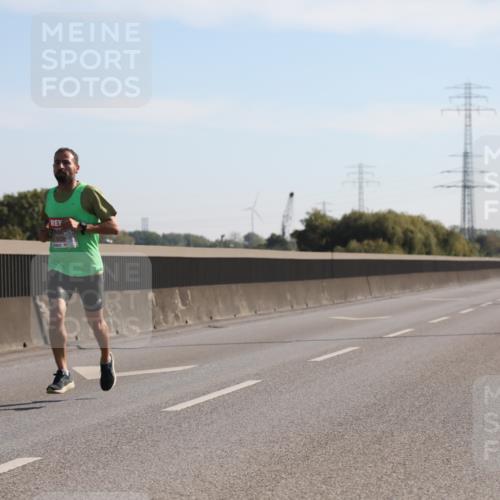 03.10.2025 - Köhlbrandbrückenlauf Yannick Fuchs http://msf.ph/oto/9175071 03.10.2025 11:11:00 Position 3  meine-sportfotos.de