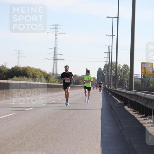 03.10.2025 - Köhlbrandbrückenlauf Yannick Fuchs http://msf.ph/oto/9175078 03.10.2025 11:11:03 Position 3  meine-sportfotos.de