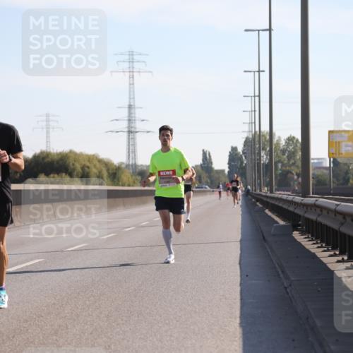 03.10.2025 - Köhlbrandbrückenlauf Yannick Fuchs http://msf.ph/oto/9175102 03.10.2025 11:11:07 Position 3 4010 meine-sportfotos.de