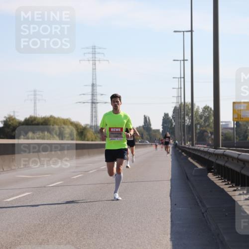 03.10.2025 - Köhlbrandbrückenlauf Yannick Fuchs http://msf.ph/oto/9175105 03.10.2025 11:11:07 Position 3 4010, 6280 meine-sportfotos.de