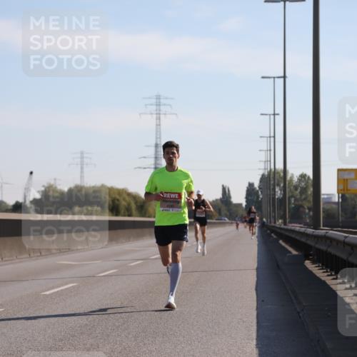 03.10.2025 - Köhlbrandbrückenlauf Yannick Fuchs http://msf.ph/oto/9175111 03.10.2025 11:11:08 Position 3 6280 meine-sportfotos.de