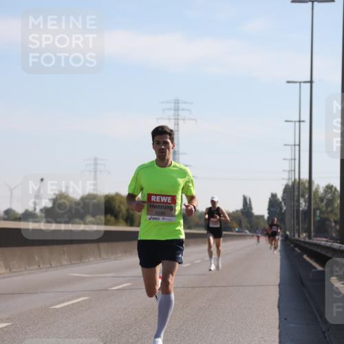 03.10.2025 - Köhlbrandbrückenlauf Yannick Fuchs http://msf.ph/oto/9175113 03.10.2025 11:11:09 Position 3 6280 meine-sportfotos.de