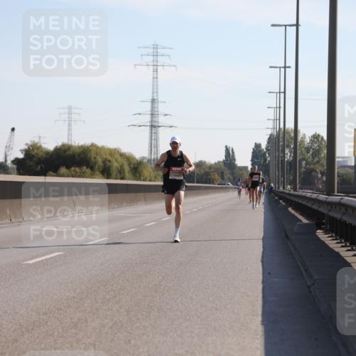 03.10.2025 - Köhlbrandbrückenlauf Yannick Fuchs http://msf.ph/oto/9175125 03.10.2025 11:11:10 Position 3  meine-sportfotos.de