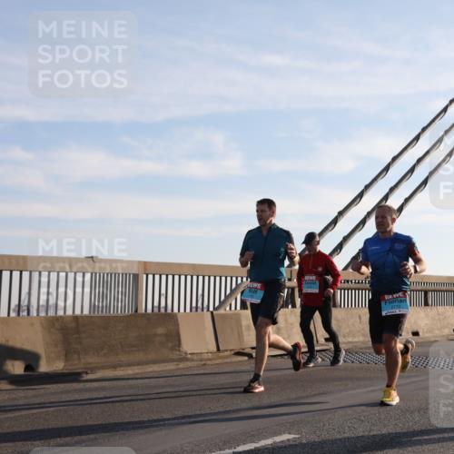 03.10.2025 - Köhlbrandbrückenlauf Yannick Fuchs http://msf.ph/oto/9175141 03.10.2025 08:23:53 Position 1  meine-sportfotos.de